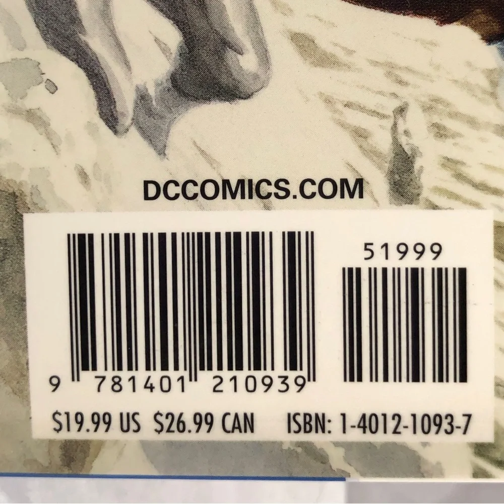 WONDER WOMAN: MISSION’S END Graphic Novel - Picture 4 of 5